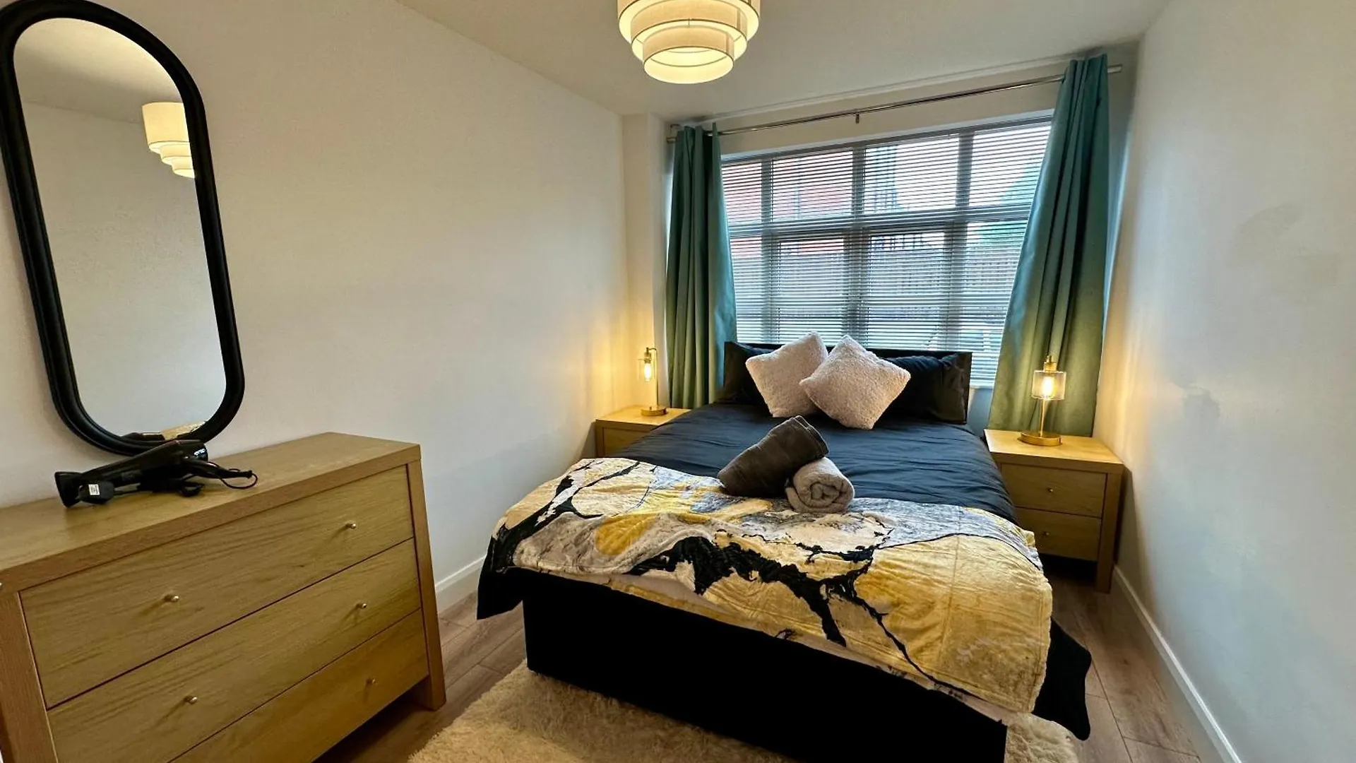 2Br City Side Apartment Belfast